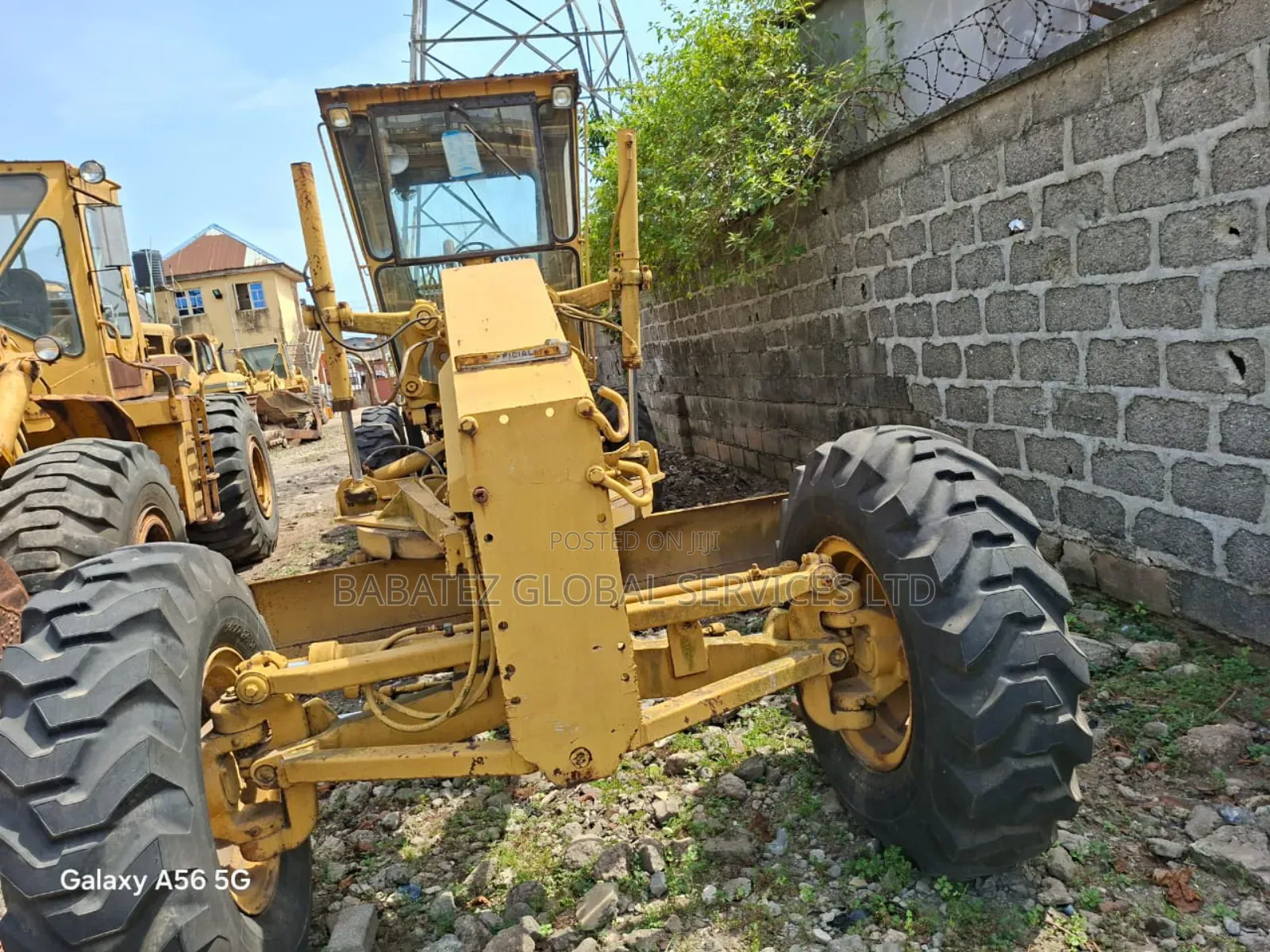 12 G Grader