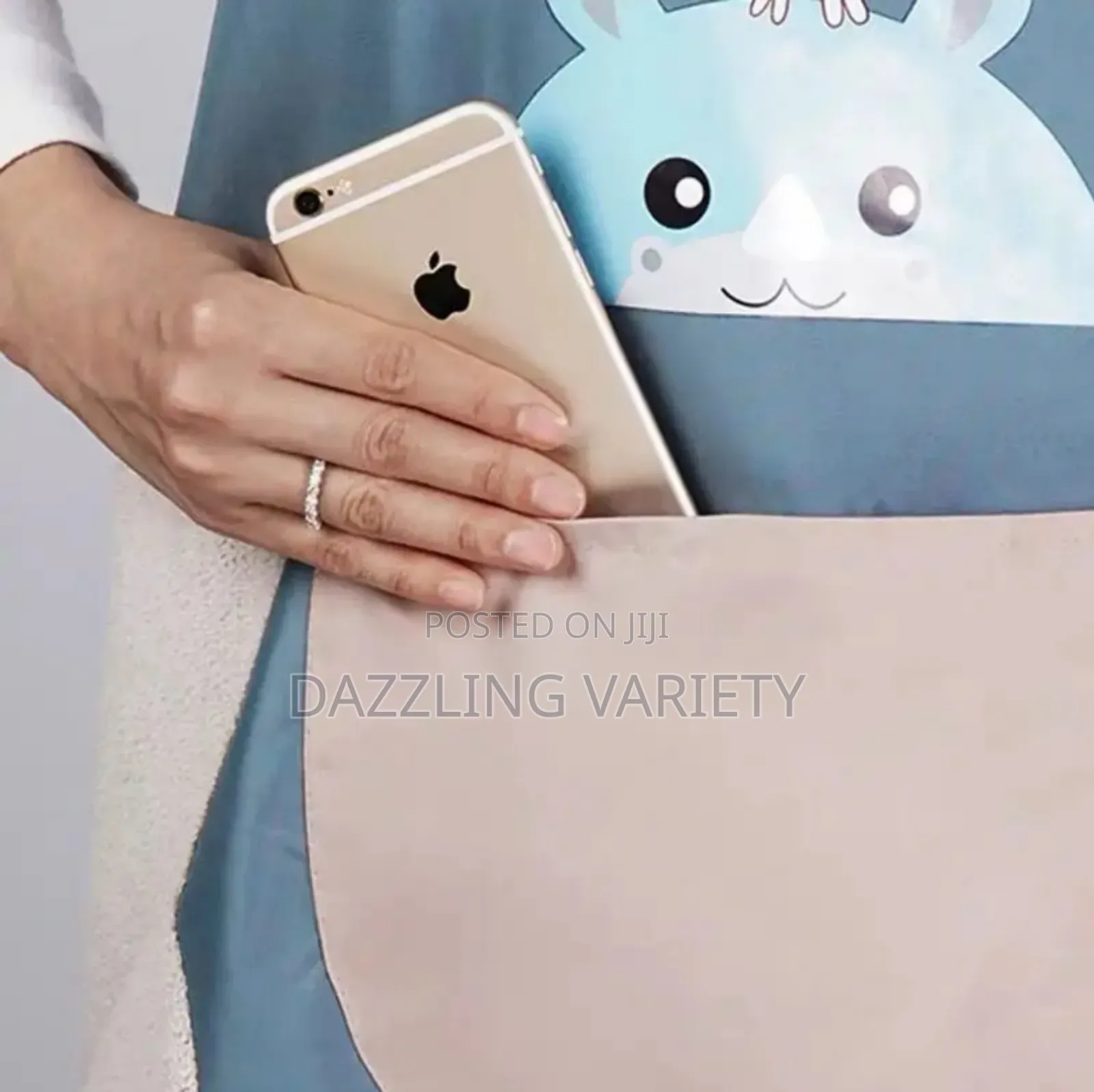 High-Quality Waterproof Kitchen Apron With Pocket and Side Napkins