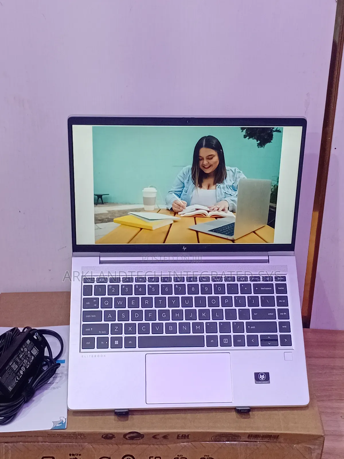 New Laptop HP 430 G3 16GB AMD Ryzen 5 SSD 512GB