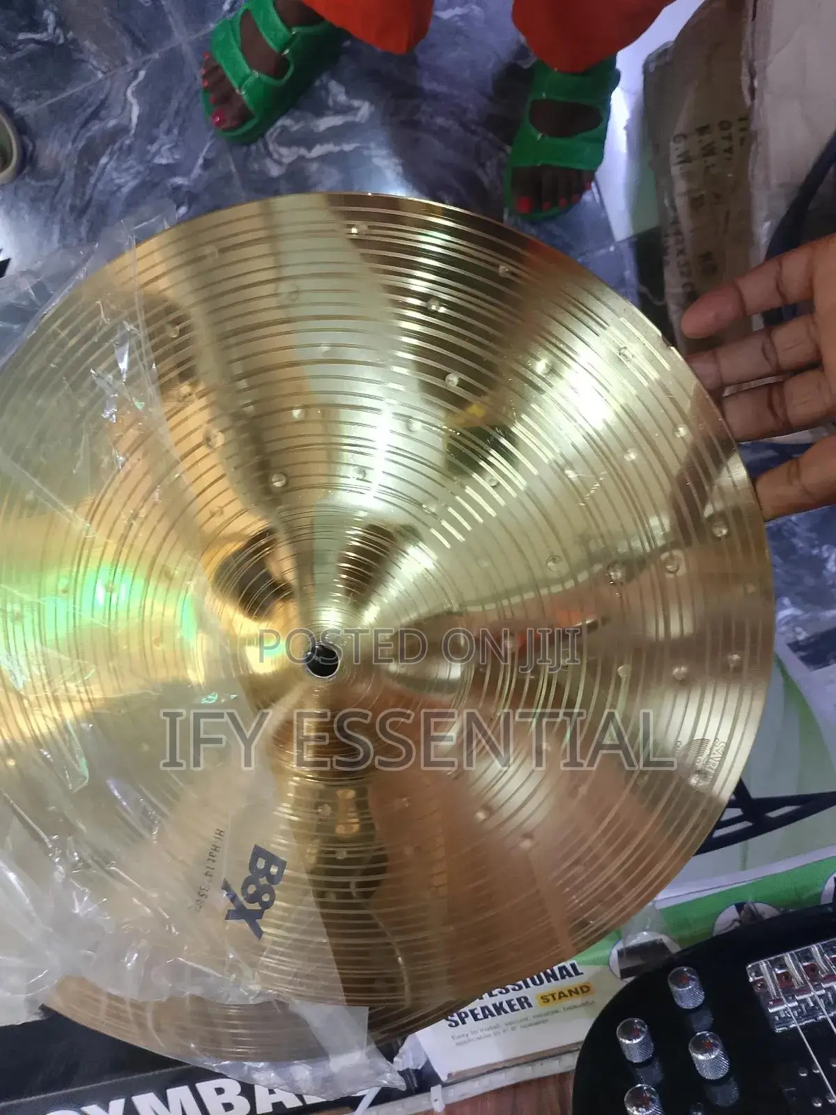 A Set Cymbal And Hihat Plate