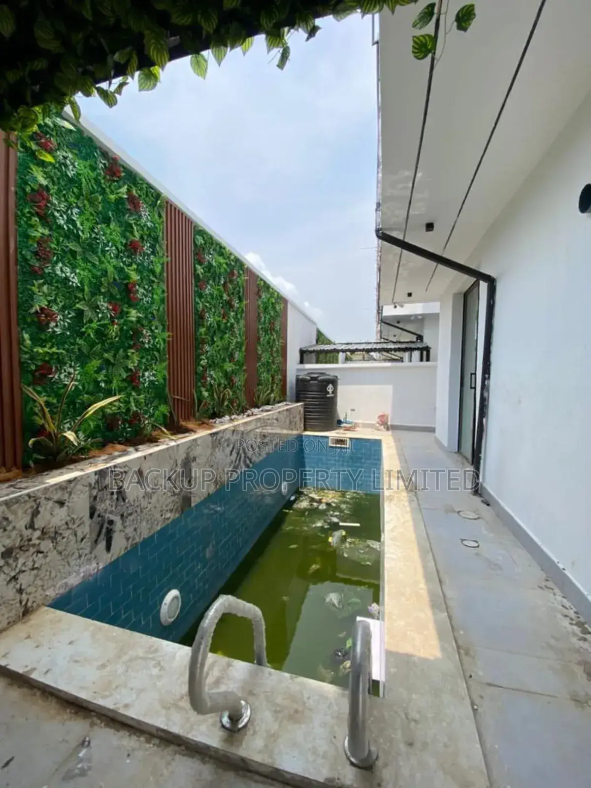 5bdrm Duplex in Lekki Phase 1 for sale