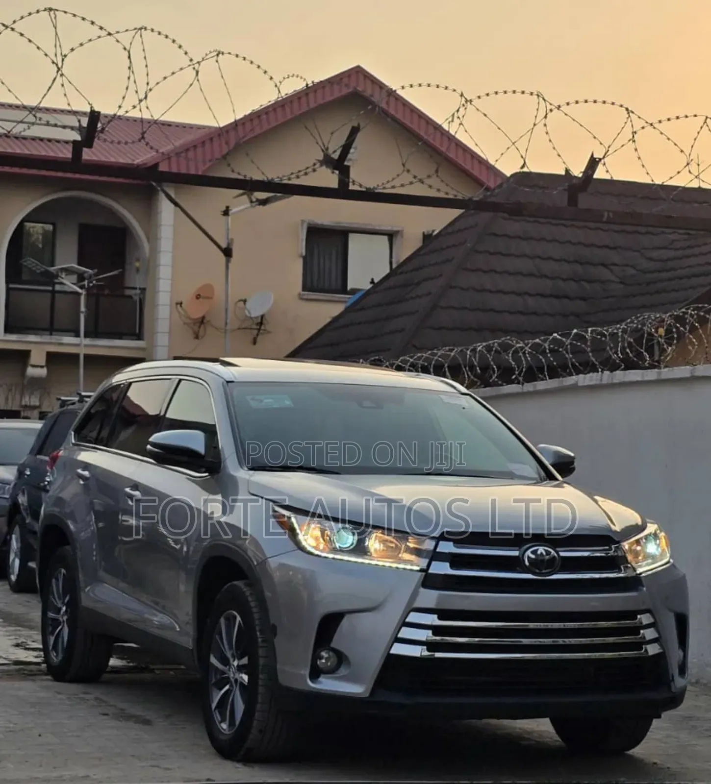 Toyota Highlander XLE 2019 Silver