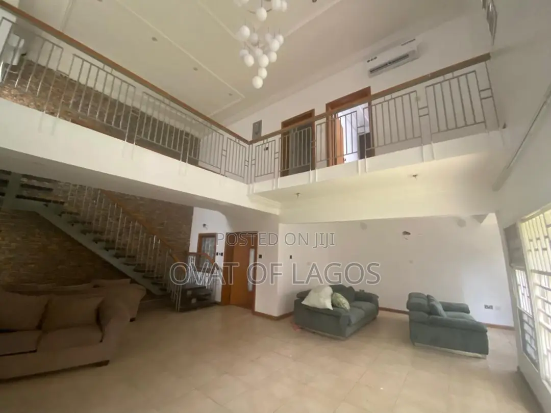 4bdrm Duplex in Lekki Phase 1 for rent