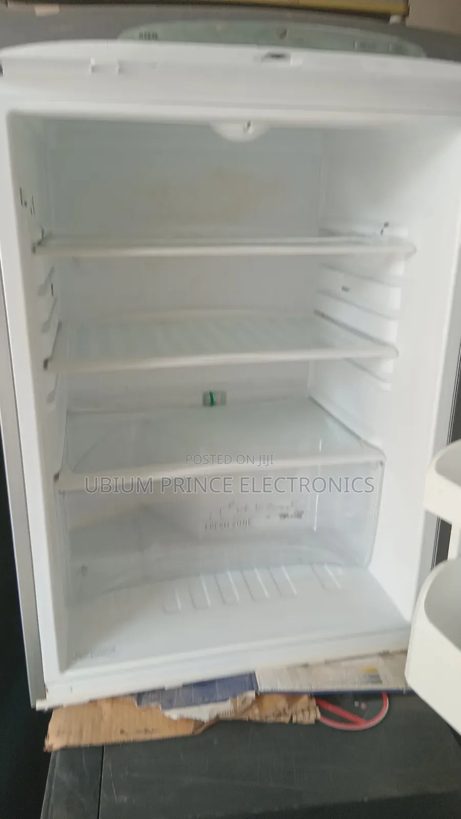 Hotpoint Table Top Fridge and Freezer
