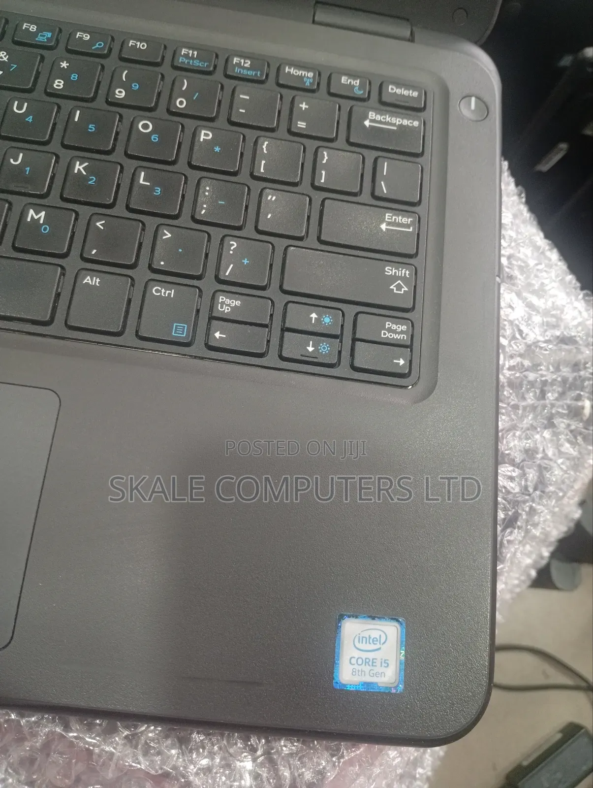 Laptop Dell Latitude 3301 8GB Intel Core i5 SSD 256GB
