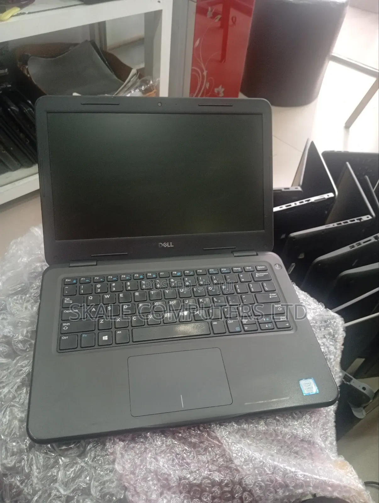 Laptop Dell Latitude 3301 8GB Intel Core i5 SSD 256GB
