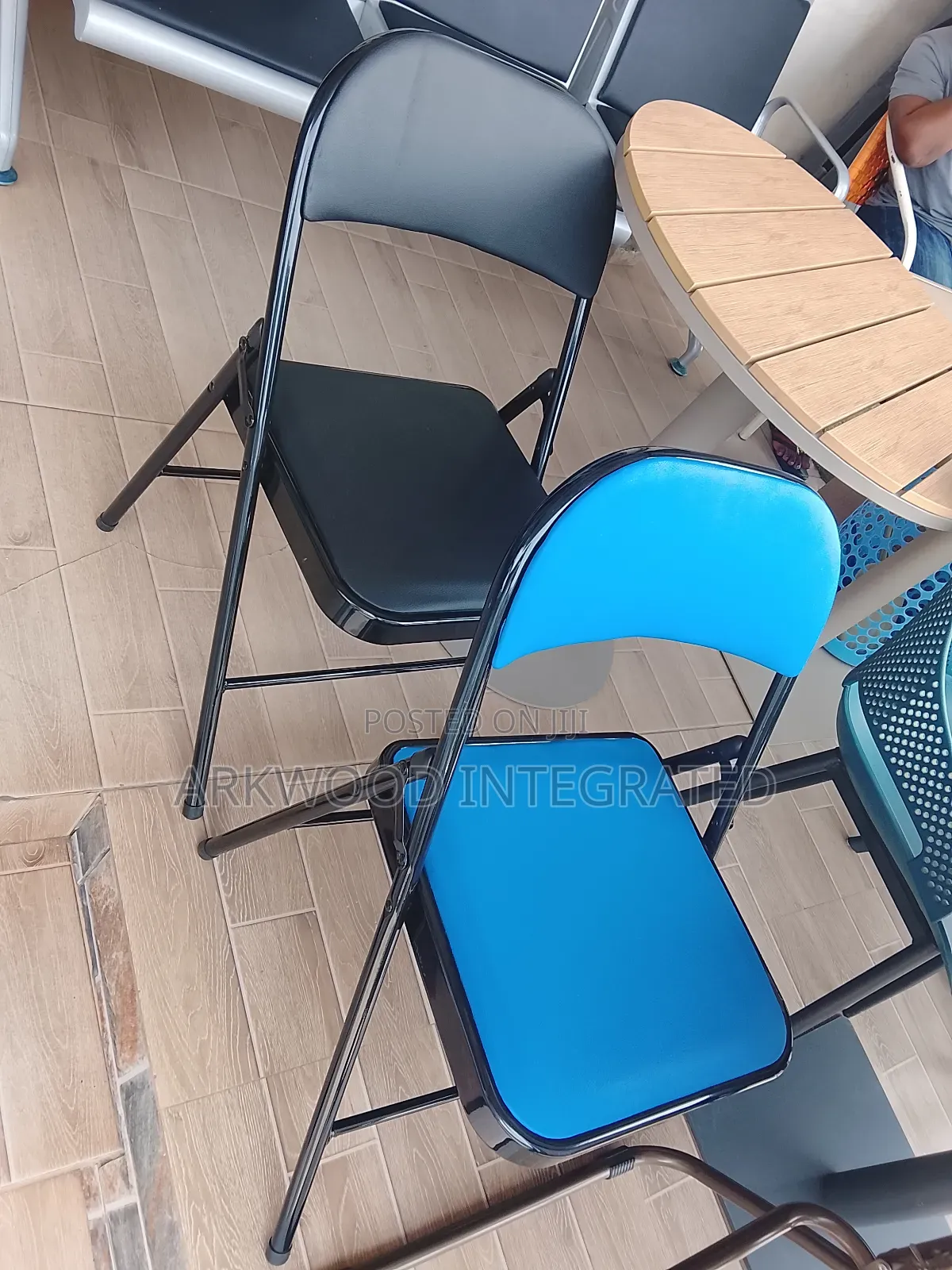 Metal Foldable Chair With Leather Seat