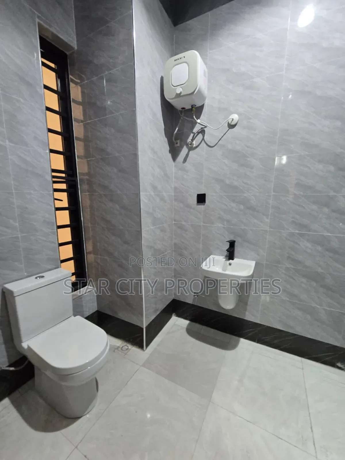 5bdrm Duplex in Magodo Gra Phase 2 for sale