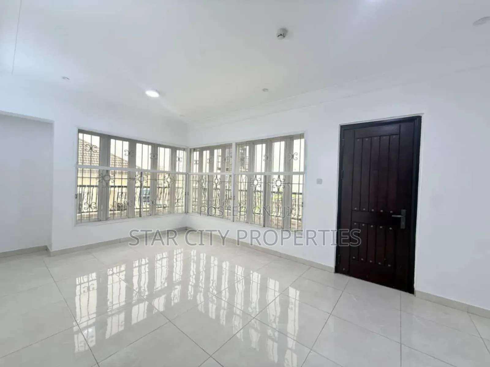 5bdrm Townhouse / Terrace in Banana Island Ikoyi for rent