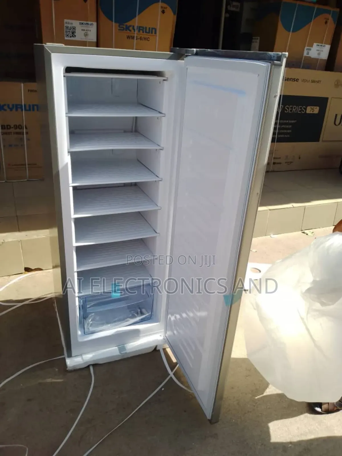 Skyrun Upright Freezer Model BDL-185h