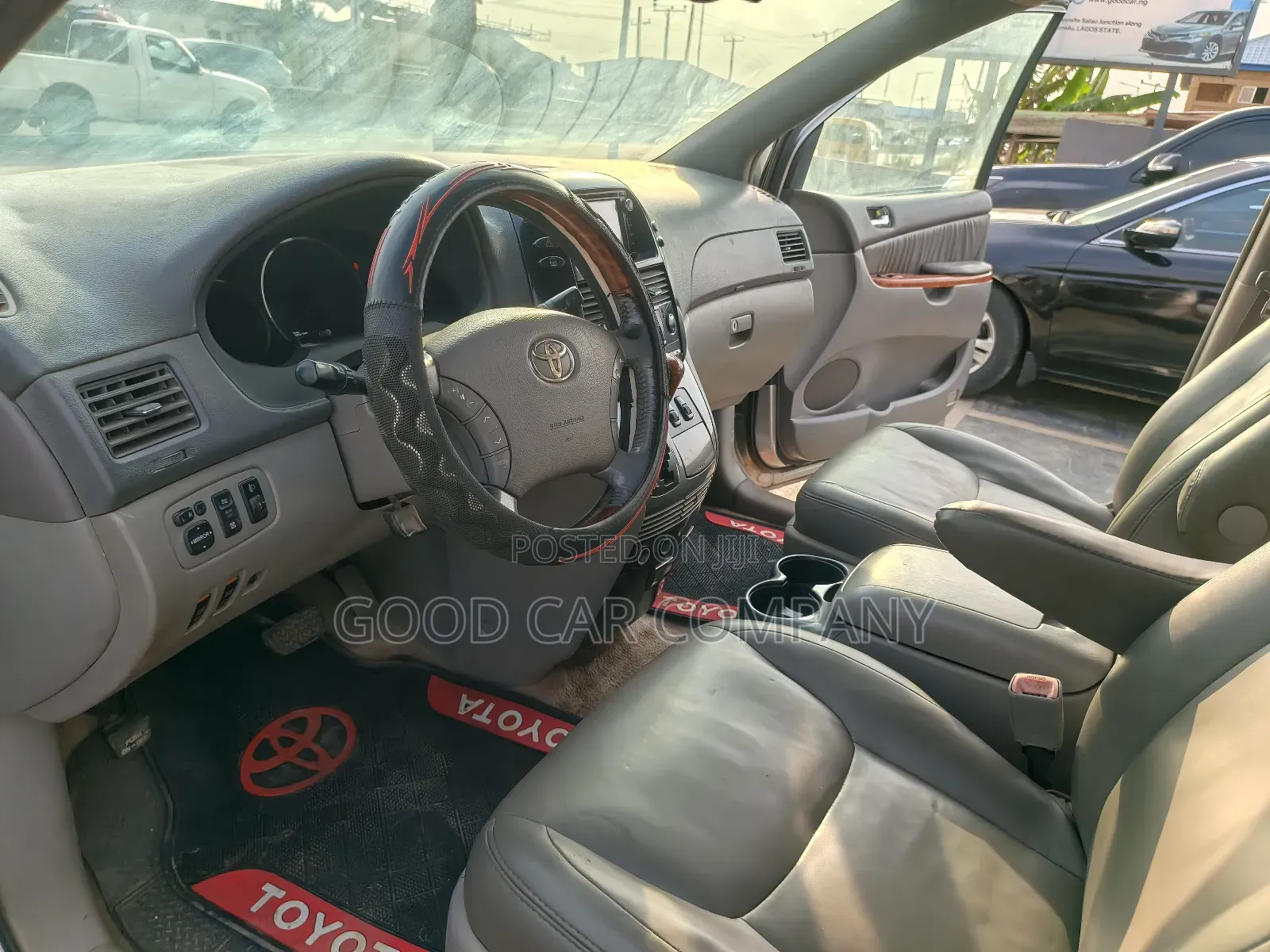 Toyota Sienna 2007 Gold
