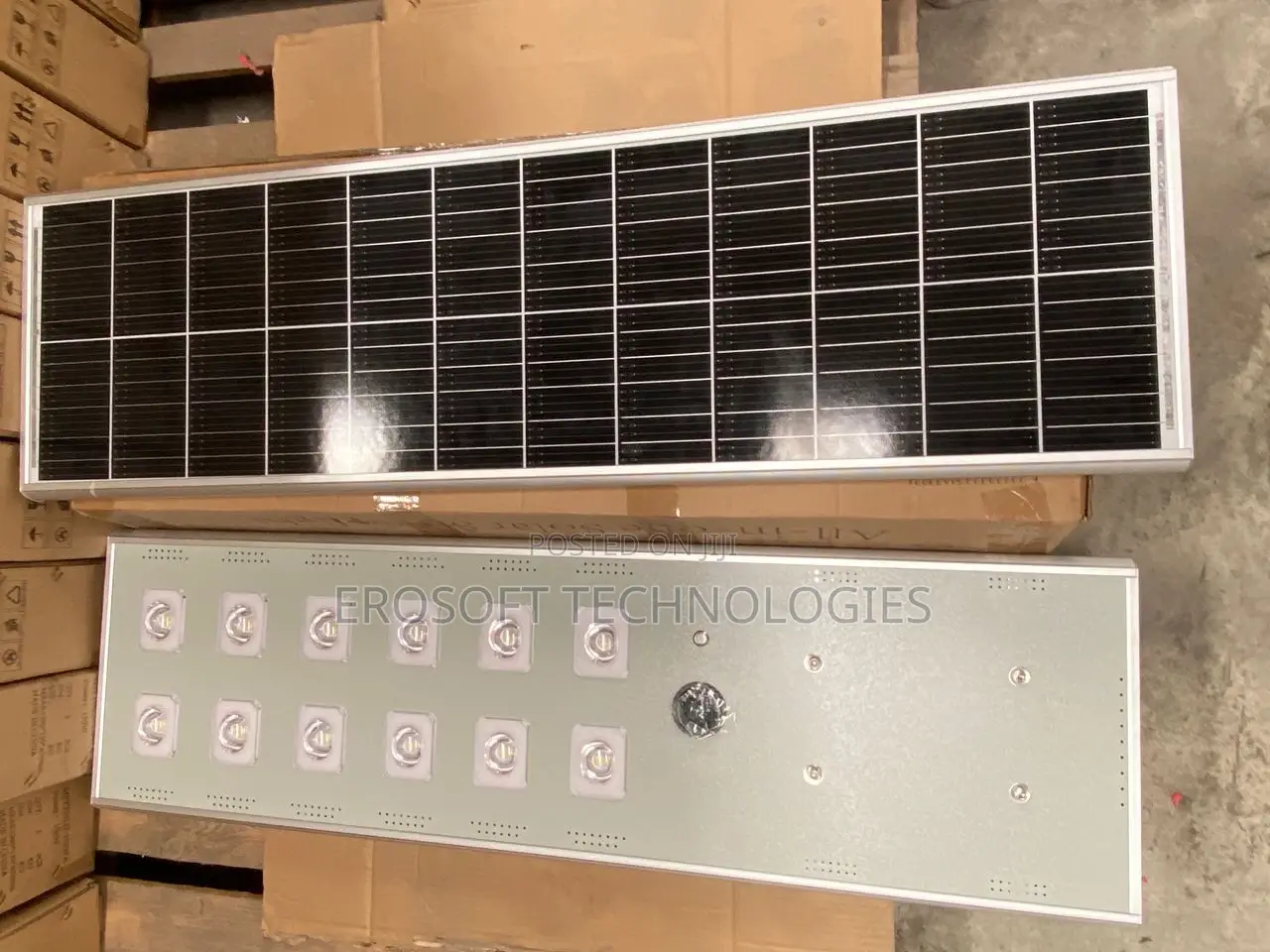 14 Eyes Solar Streetlight