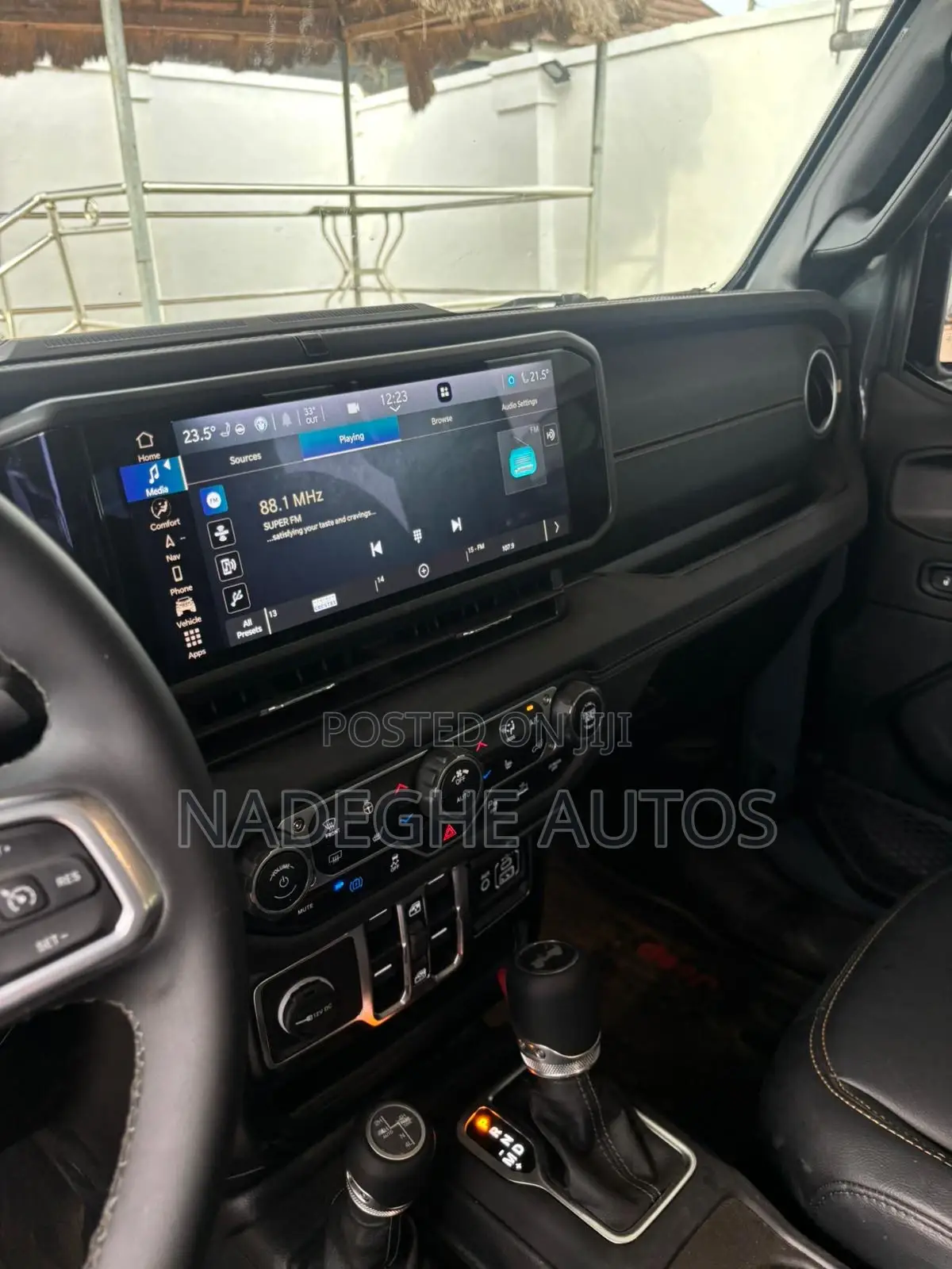 Jeep Wrangler 2025 Gray