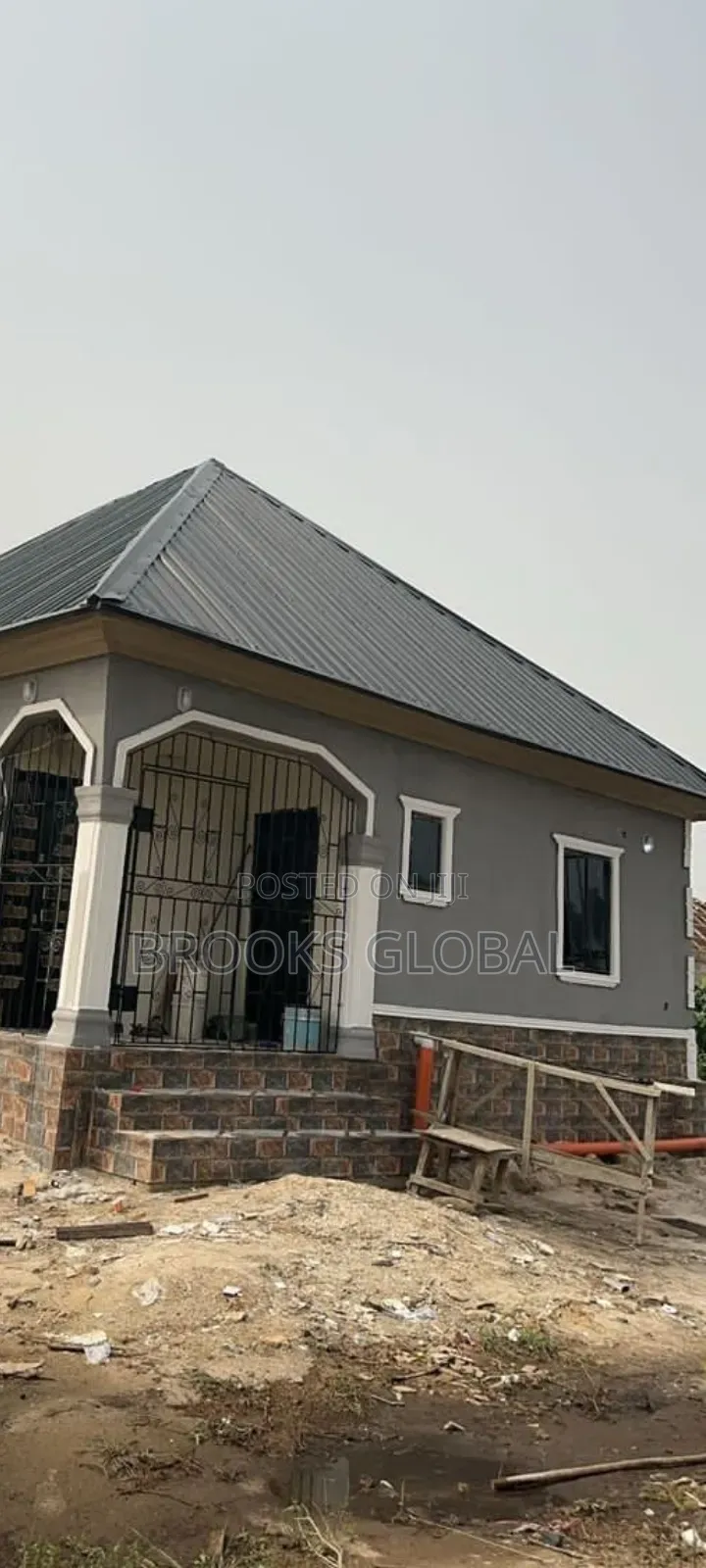 2bdrm Bungalow in Warri for sale
