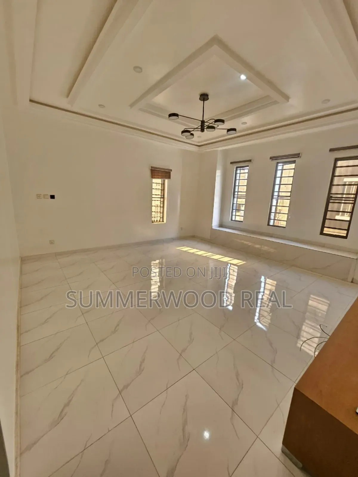 2bdrm Duplex in Lekki Phase 2 for sale