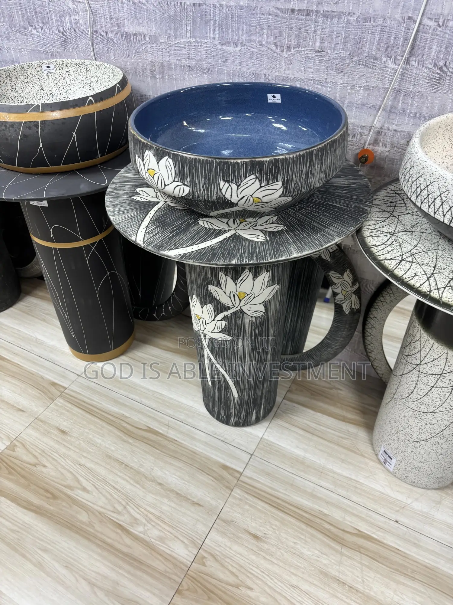 Luxury England Countertop Basin