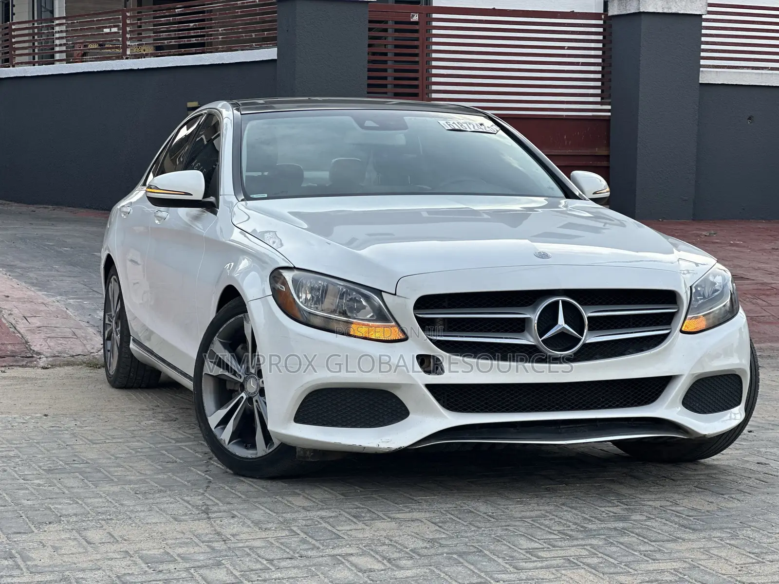 Mercedes-Benz C300 Base 4Matic Sedan AWD (2.0L 4cyl 7A) 2016 White