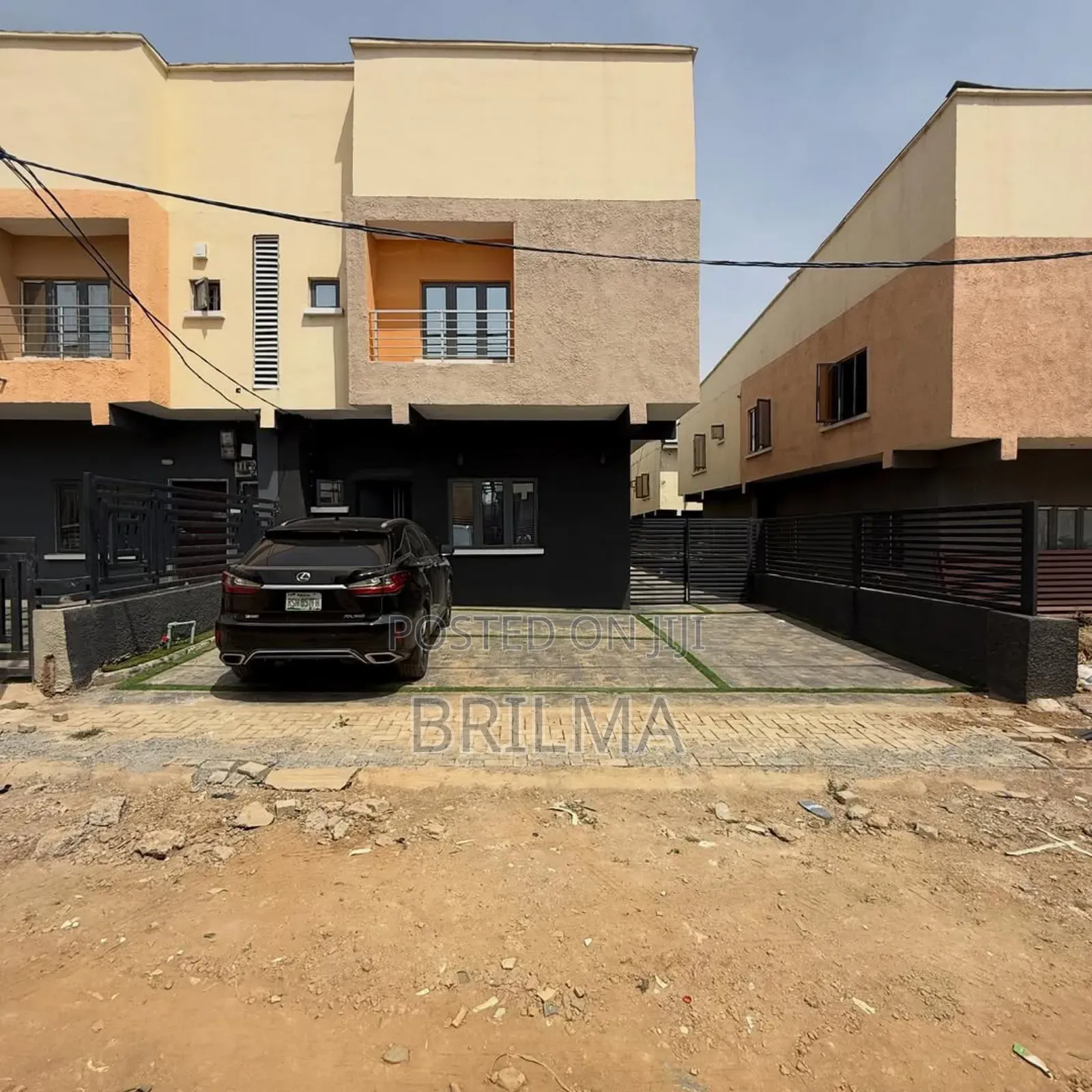 4bdrm Duplex in Life Camp for sale