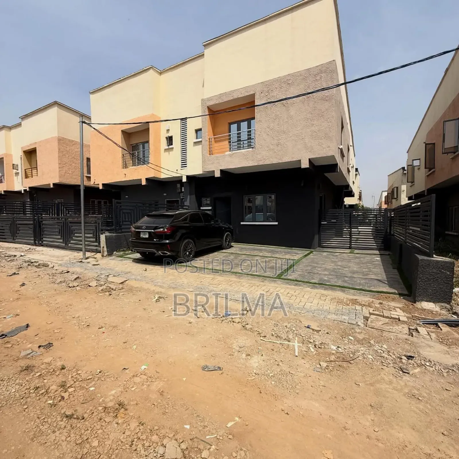 4bdrm Duplex in Life Camp for sale