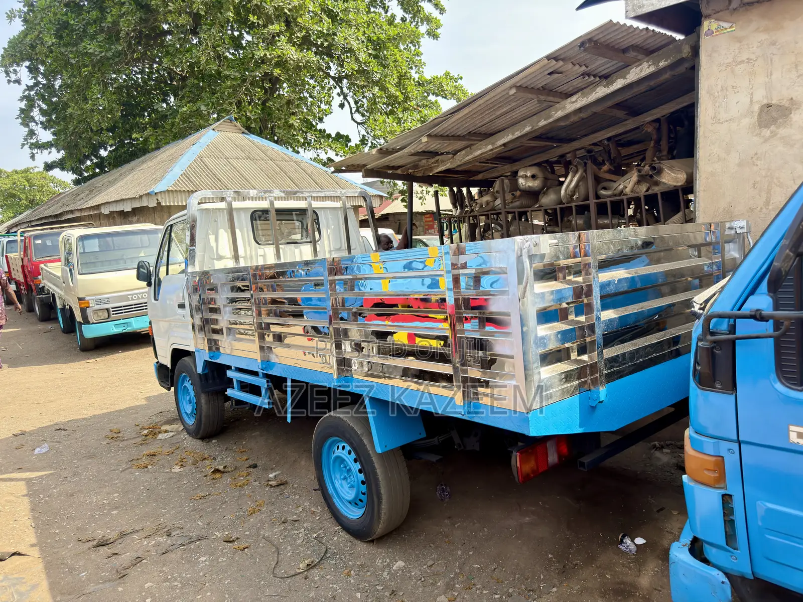 Toyota Dyna 100 Stainless Drop Side Body