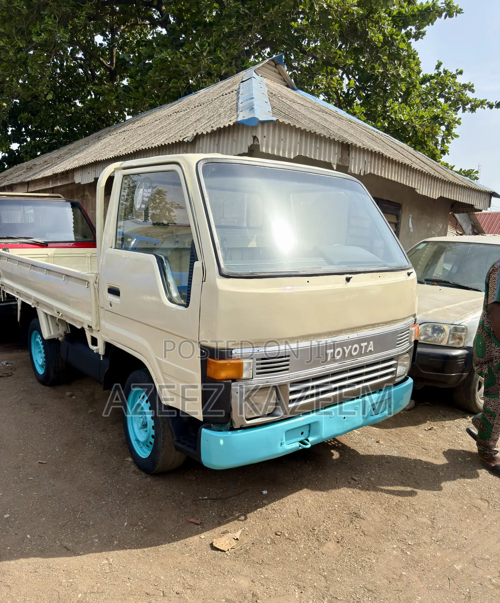 Toyota Dyna 100 Normal Bucket ( Registered ) 1998