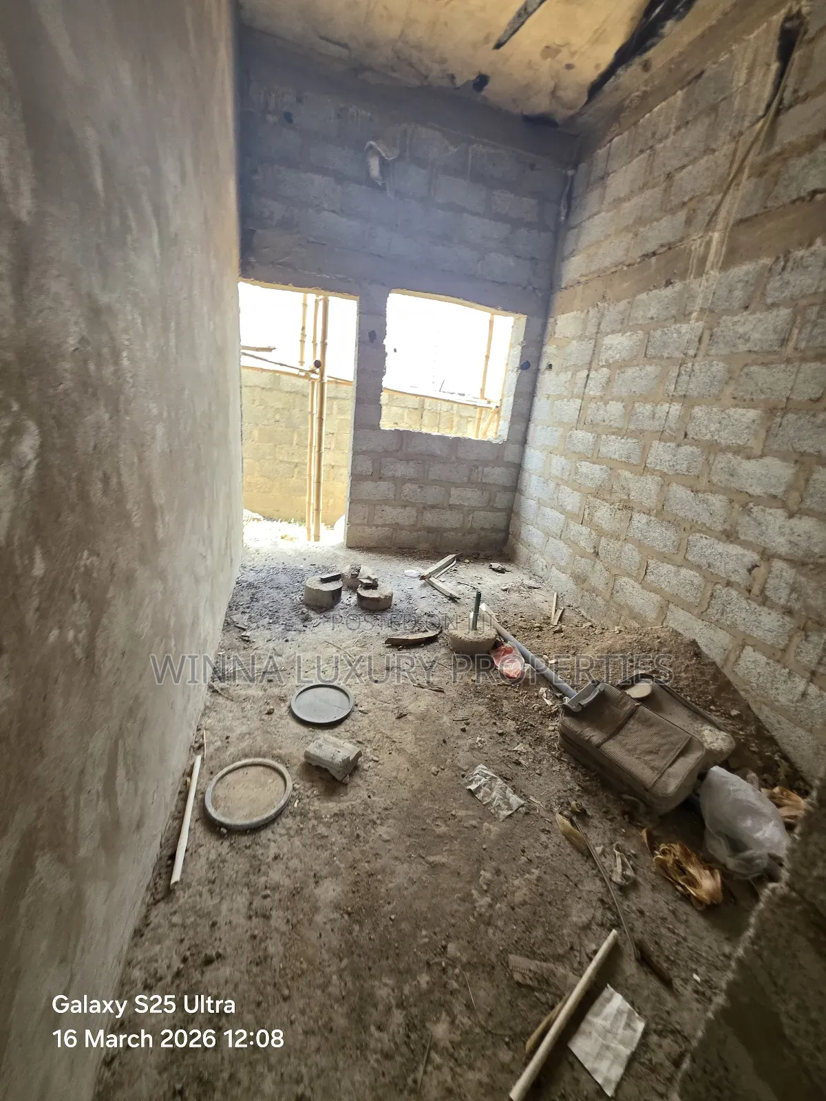 6bdrm Duplex in Aiben, Lugbe District for sale
