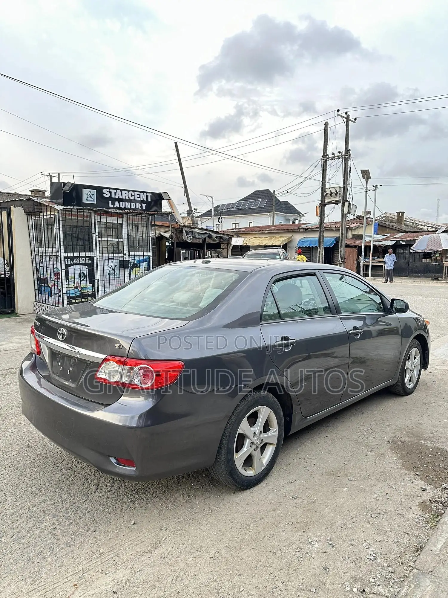 Toyota Corolla LE 4dr Sedan (1.8L 4cyl 4A) 2012 Gray