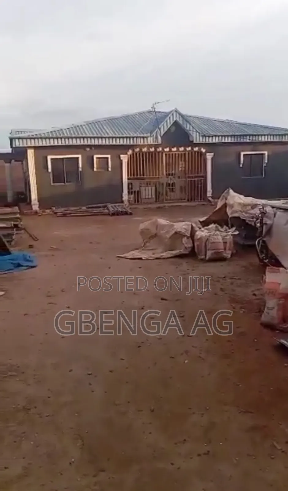 2bdrm Block of Flats in New London Baruwa, Akowonjo for sale
