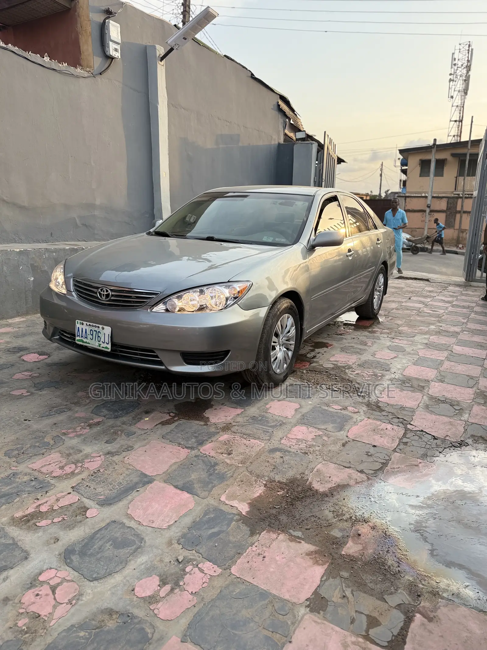 Toyota Camry LE 4dr Sedan (2.4L 4cyl 5A) 2005 Green