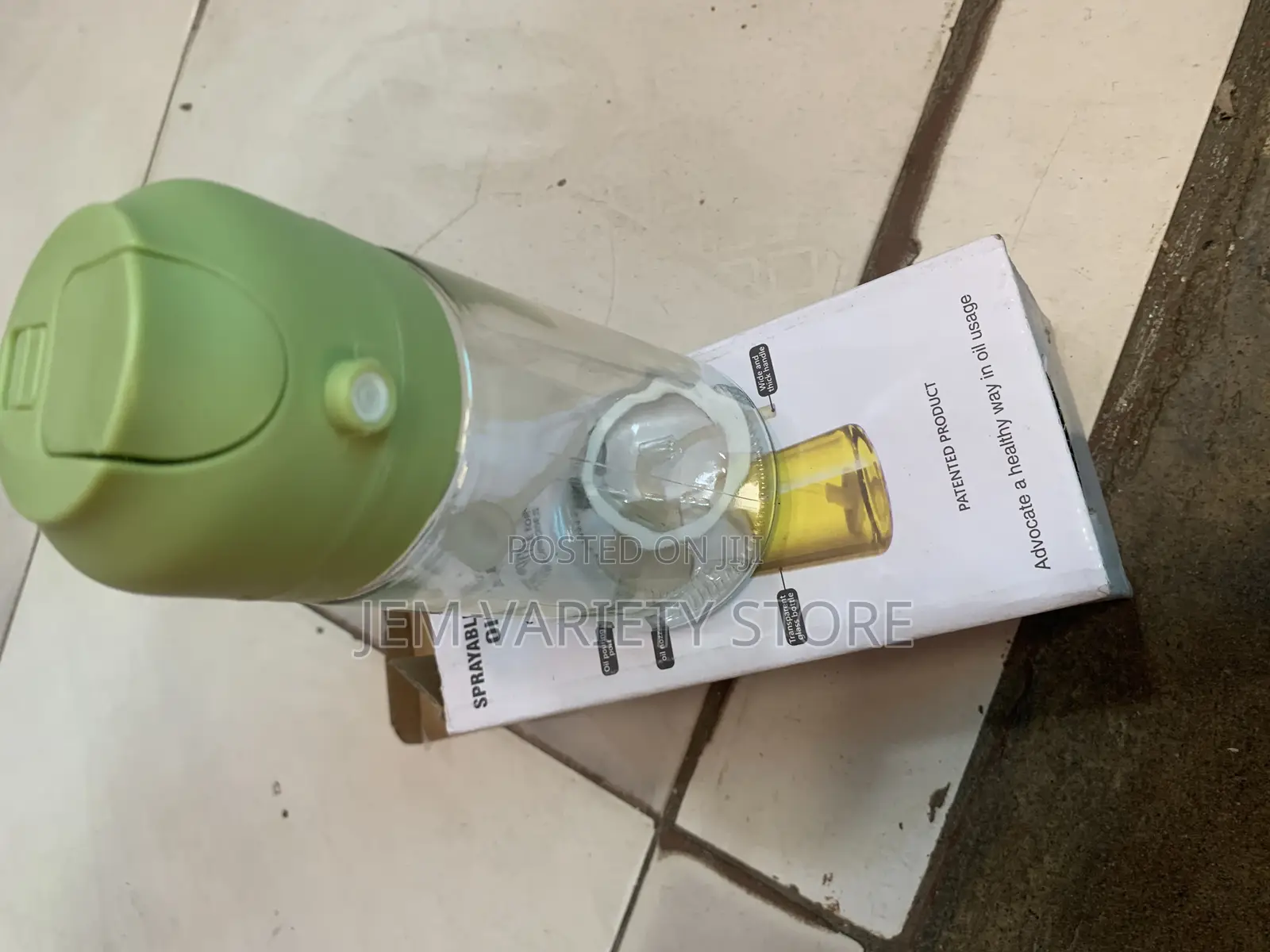 Sprayable and Pourable Oil Bottle