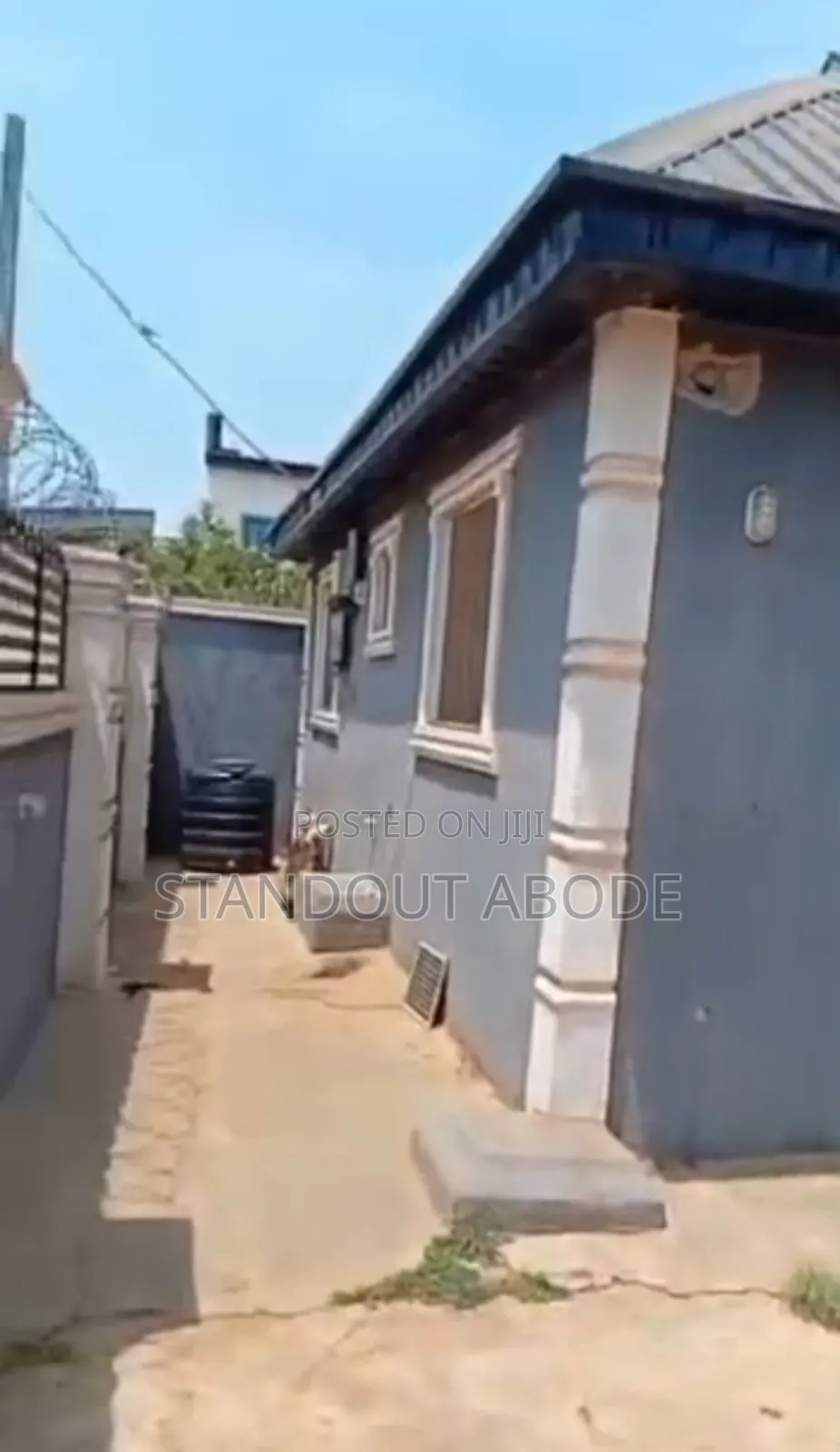 2bdrm Block of Flats in Oreyo Igbogbo for sale