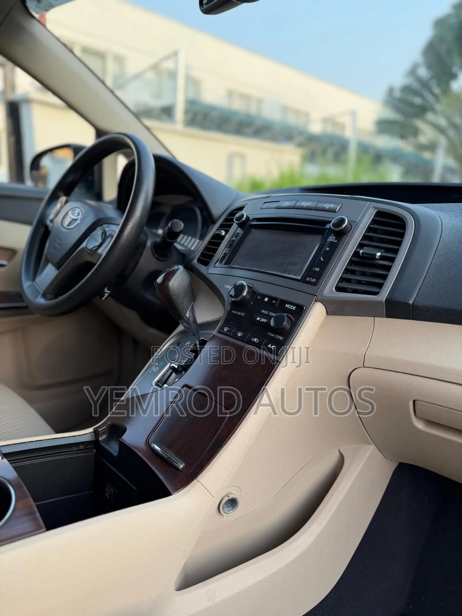 Toyota Venza LE AWD V6 2013 Black