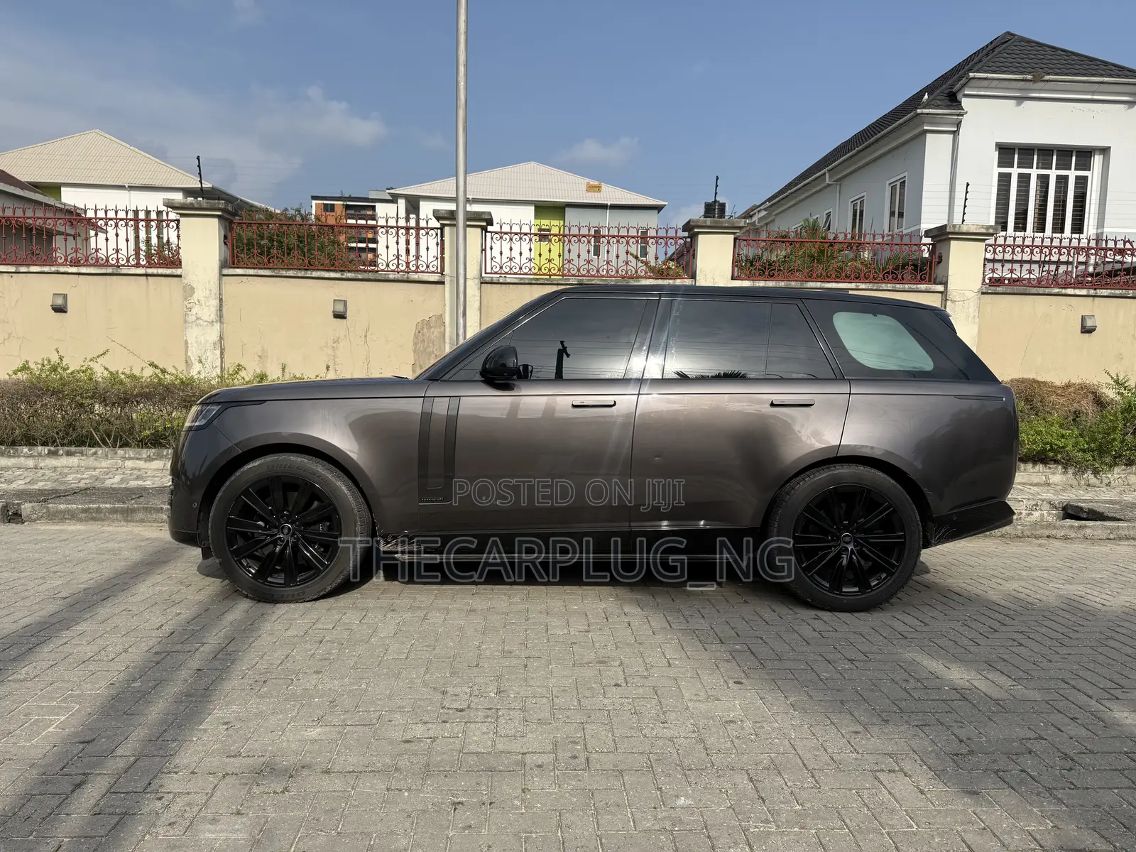 Land Rover Range Rover Autobiography P530 2023 Brown
