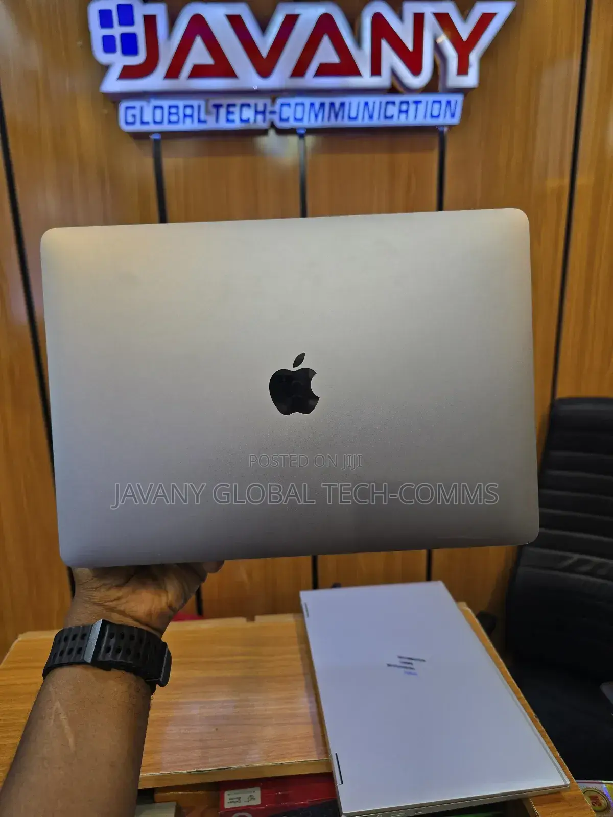Laptop Apple MacBook Pro 2018 8GB Intel Core i5 SSD 256GB