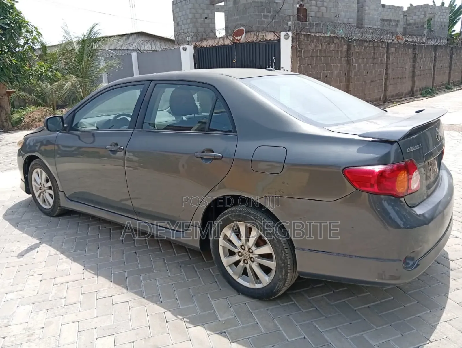 Toyota Corolla S 4dr Sedan (1.8L 4cyl 4A) 2010 Gray