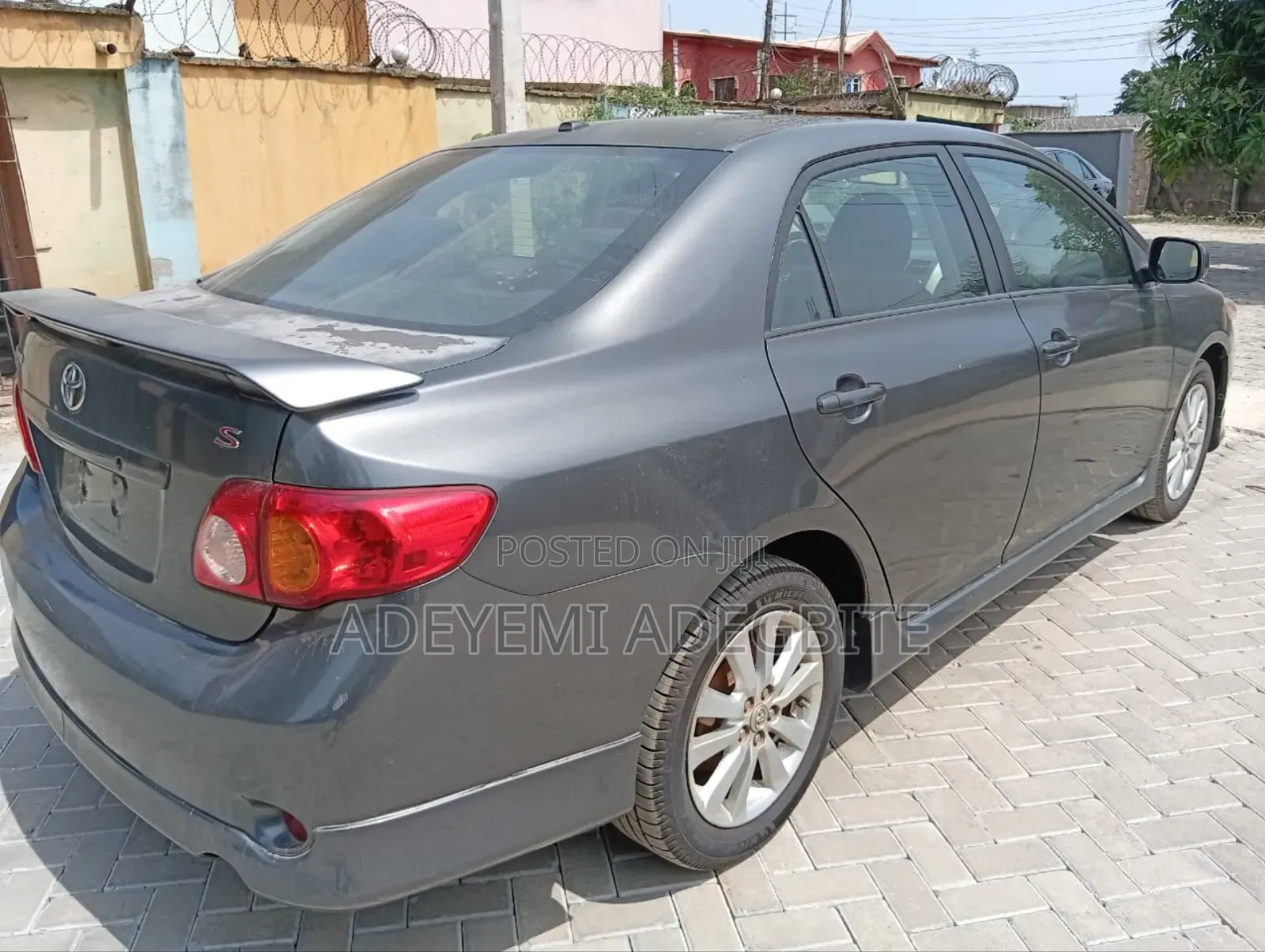 Toyota Corolla S 4dr Sedan (1.8L 4cyl 4A) 2010 Gray