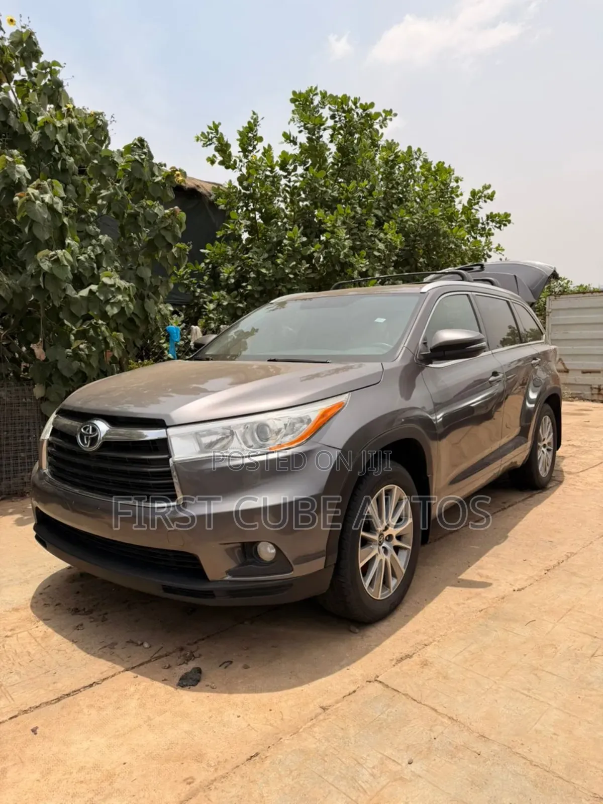 Toyota Highlander XLE V6 4x2 (3.5L 6cyl 6A) 2016 Gray