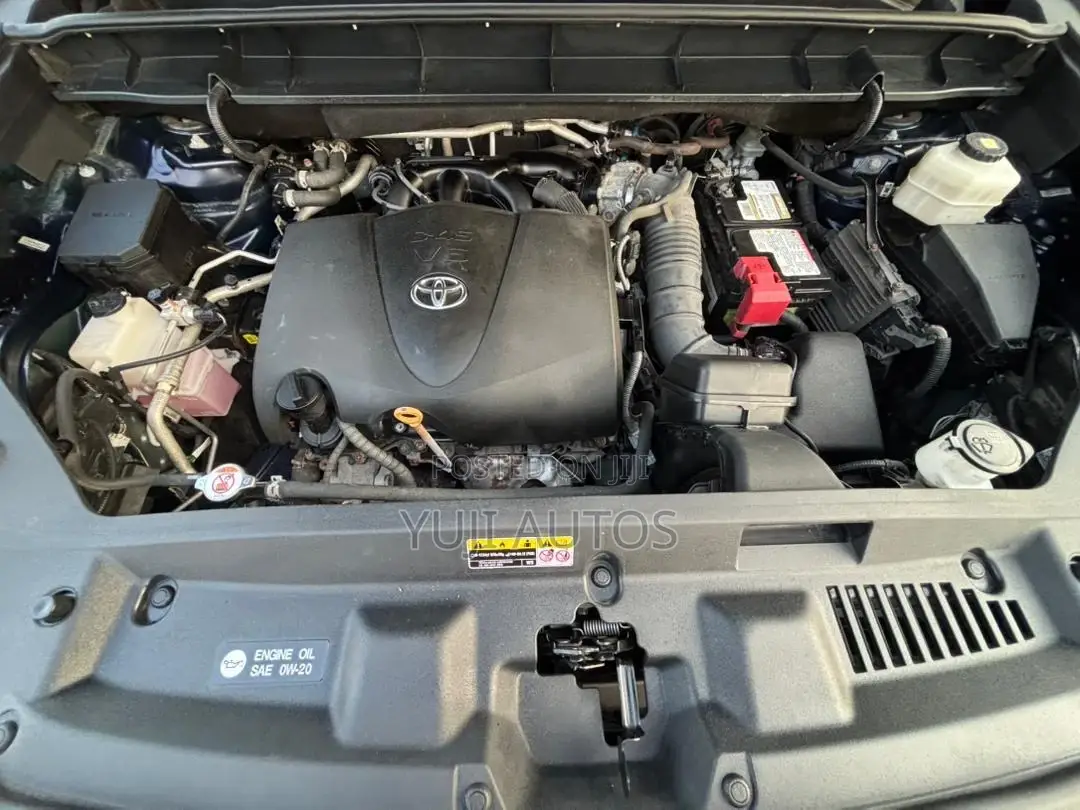 Toyota Highlander 2023 Blue