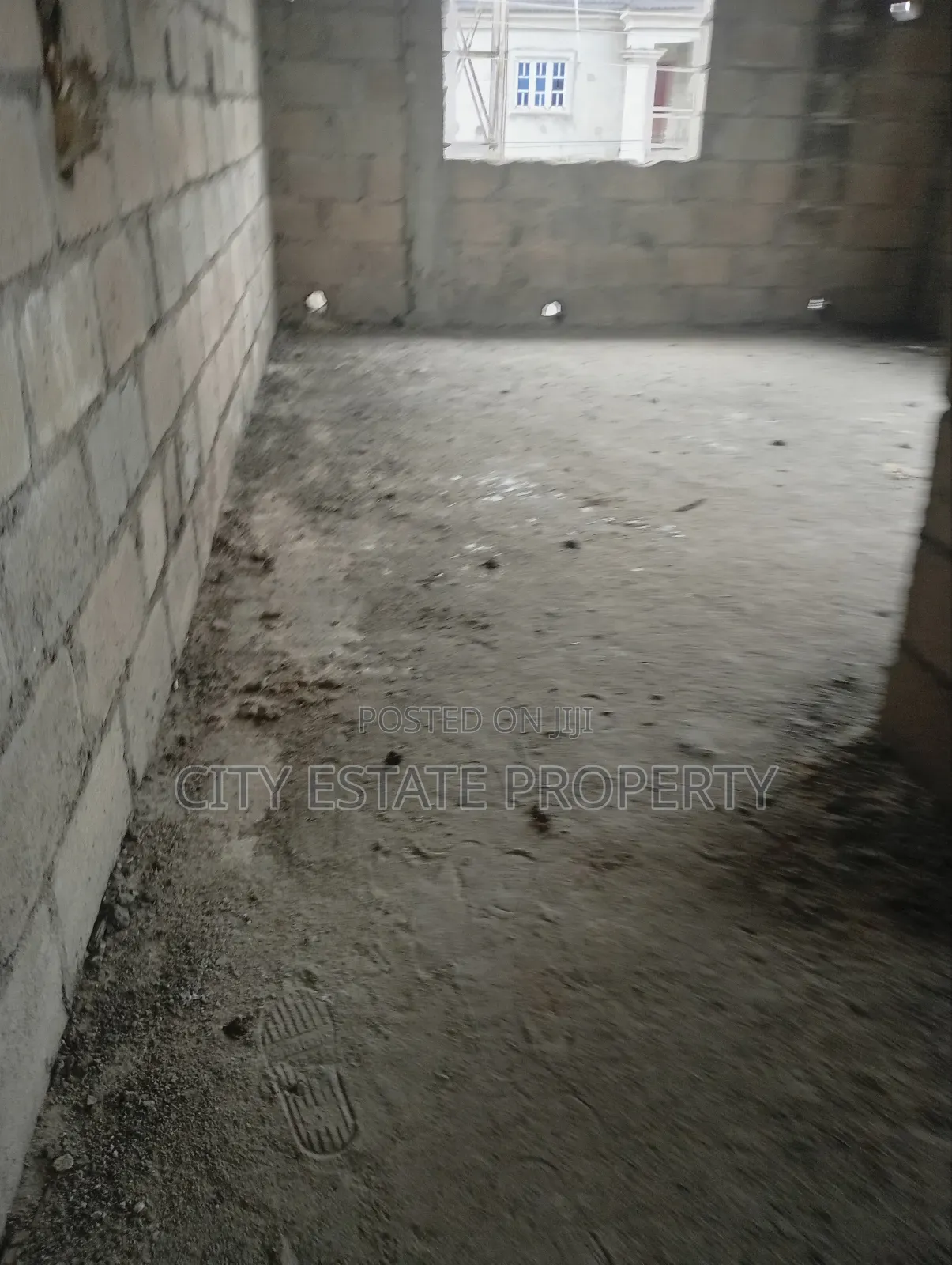 5bdrm Duplex in Jitto Estate, East West Road for sale