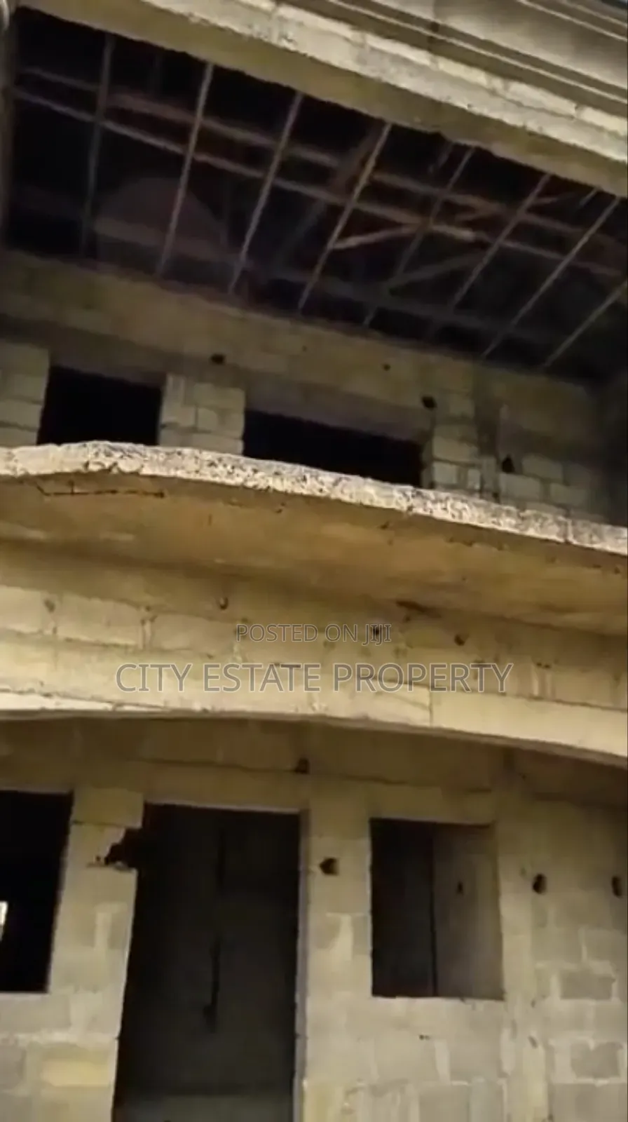 5bdrm Duplex in Jitto Estate, East West Road for sale