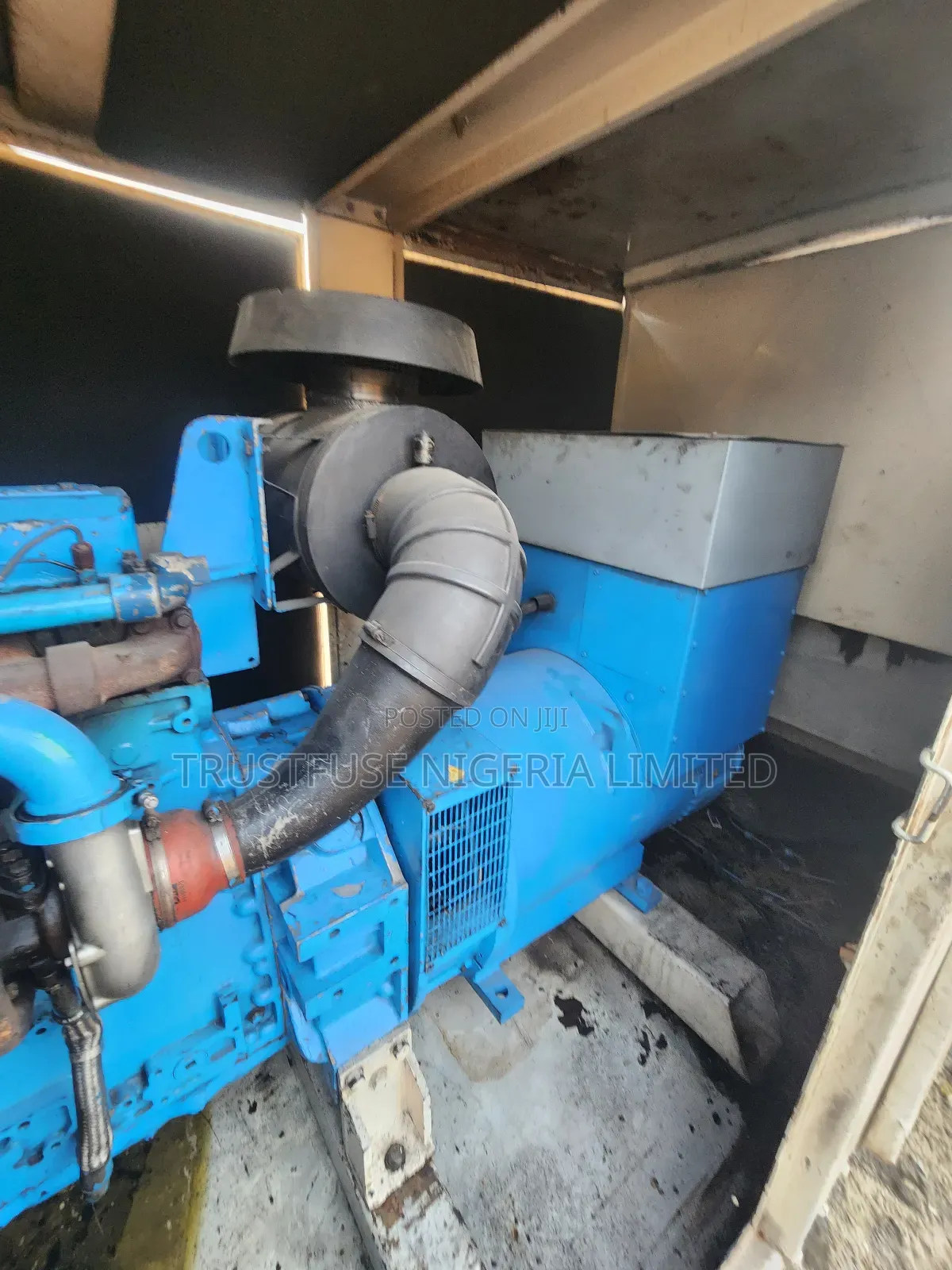 250 Kva 2,000 Series Uk Perkins Full Manual Soundproof Generator