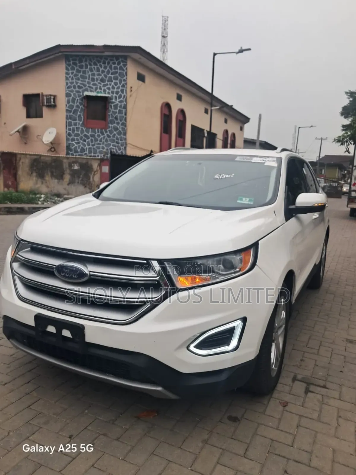 Ford Edge Titanium 4dr SUV (2.0L 4cyl Turbo 6A) 2015 White
