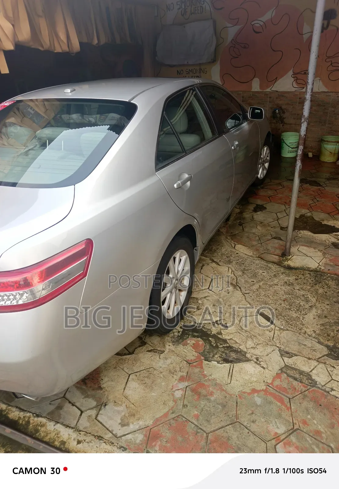 Toyota Camry XLE 4dr Sedan (2.5L 4cyl 6AM) 2010 Silver