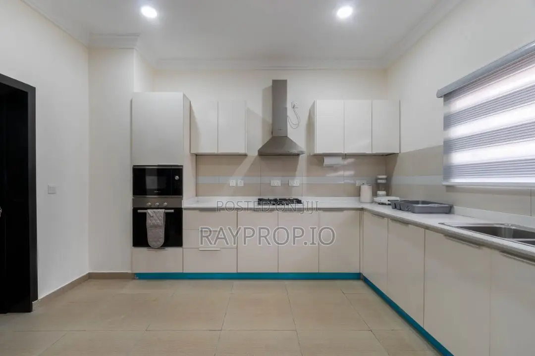 1203dfax - 3 Bedroom Shortlet in Ikate Lekki