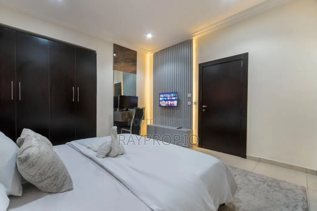 1203dfax - 3 Bedroom Shortlet in Ikate Lekki