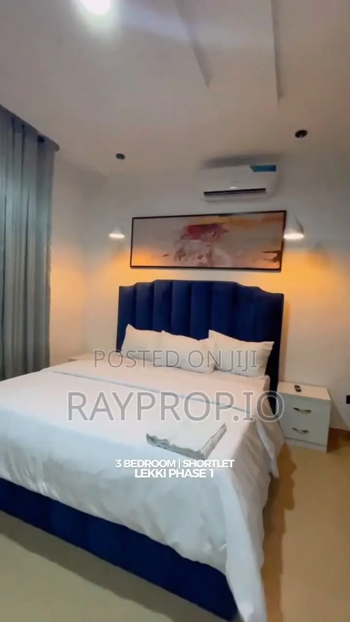 15d95eqf - 3 Bedroom Shortlet in Lekki Phase 1