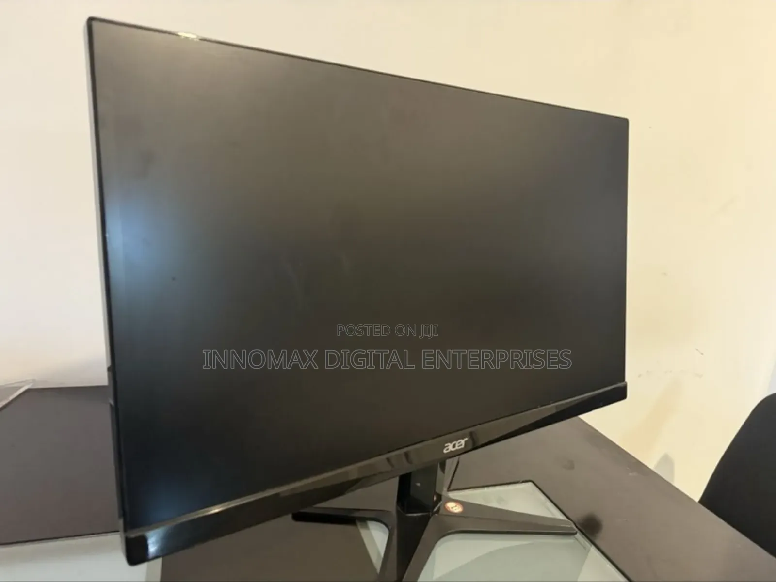 Acer 25-Inch Full Hd Monitor Known for Its Slim "Zero Frame" Monitor