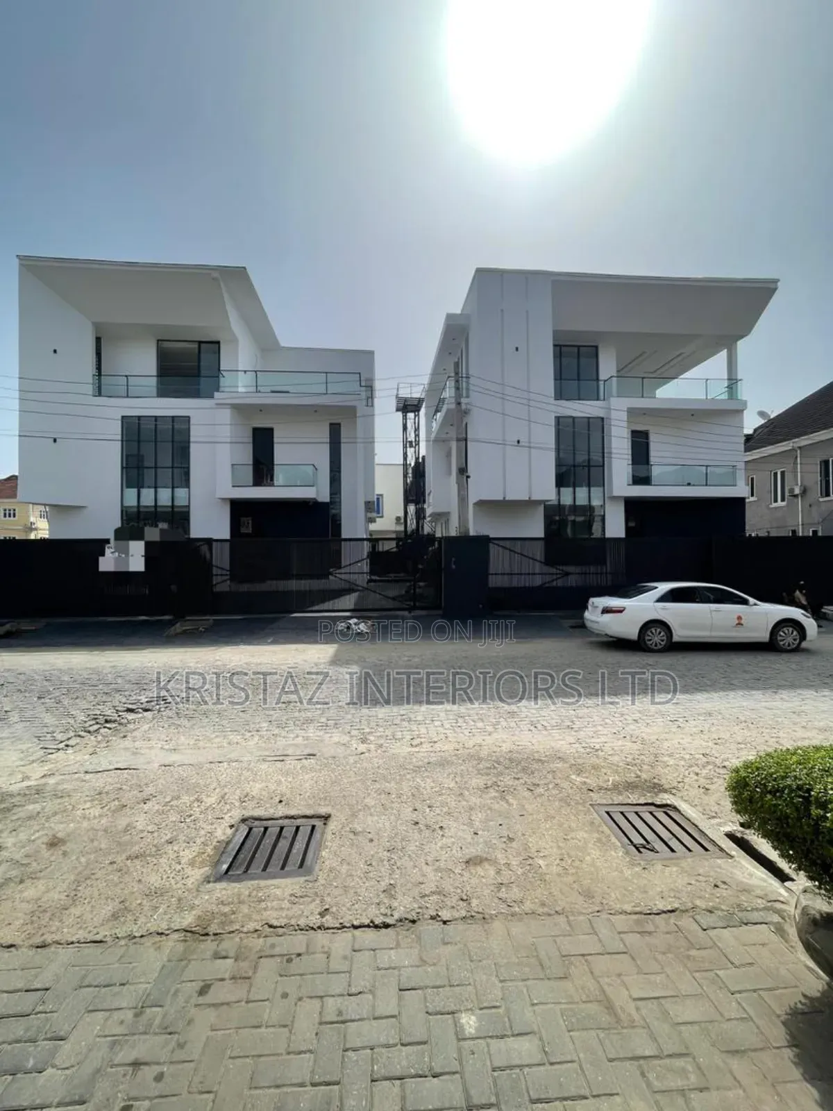5bdrm Duplex in Osapa london for sale