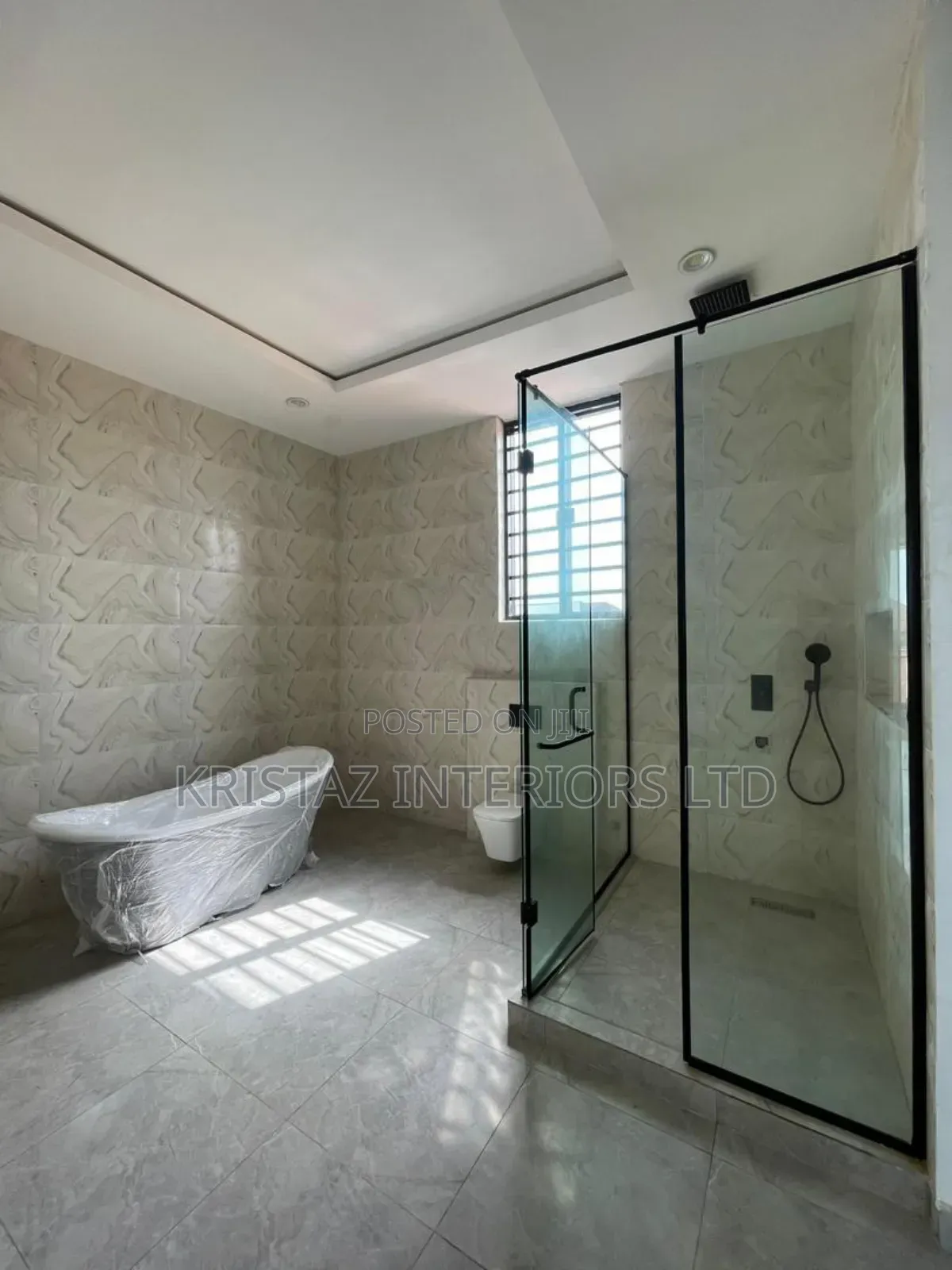 5bdrm Duplex in Osapa london for sale