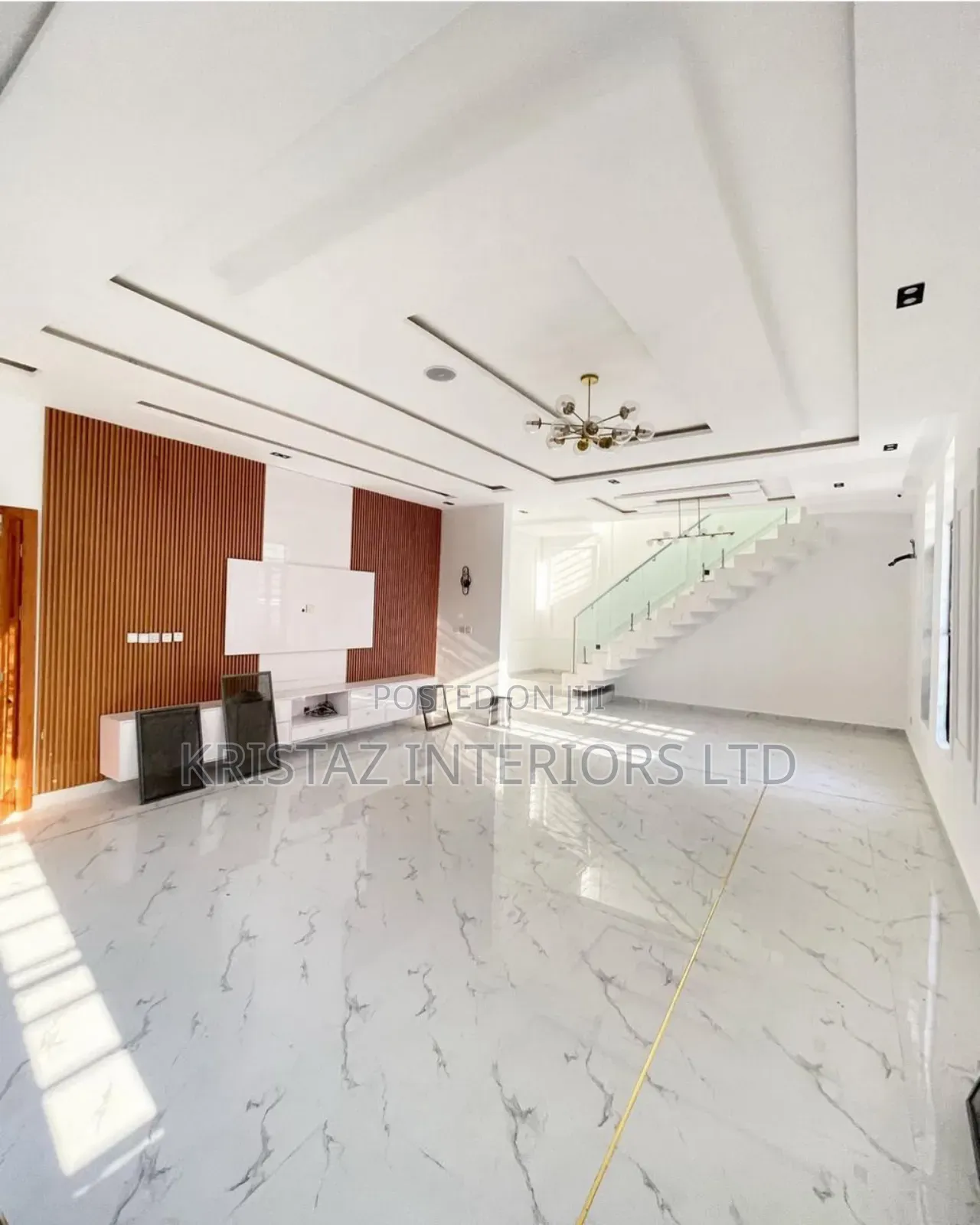 5bdrm Duplex in Osapa London for sale